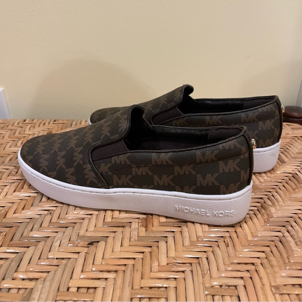 Michael Kors Keaton Slip-On Signature Logo Shoes Size 6, Brown